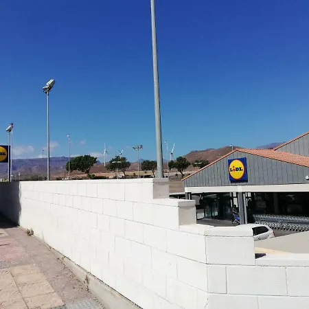 Sunny Dailos *